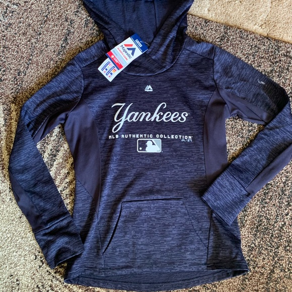 NY Yankees Hoodie BNWT Size Small - Picture 1 of 3